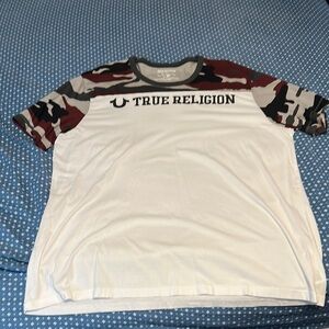 True Religion White and burgundy Camouflage Short Sleeve Tee 3xl never worn